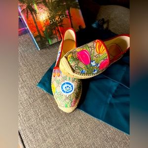Authentic GUCCI Supreme Blooms Floral Print Supreme Espadrilles Shoes Size 38.
